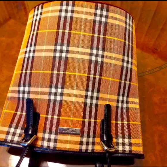 BURBERRY Bucket-shaped tote bag leather check ❤️🌹🌹 - Picture 13 of 13